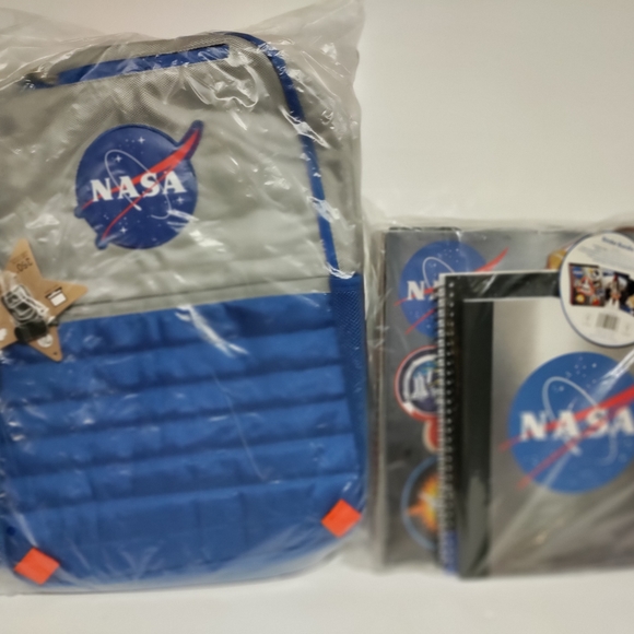 NASA Space bundle - Picture 6 of 6